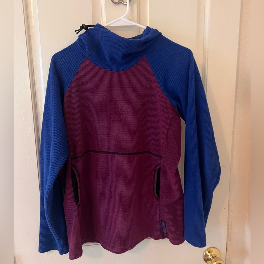 Melanzana micro grid fleece